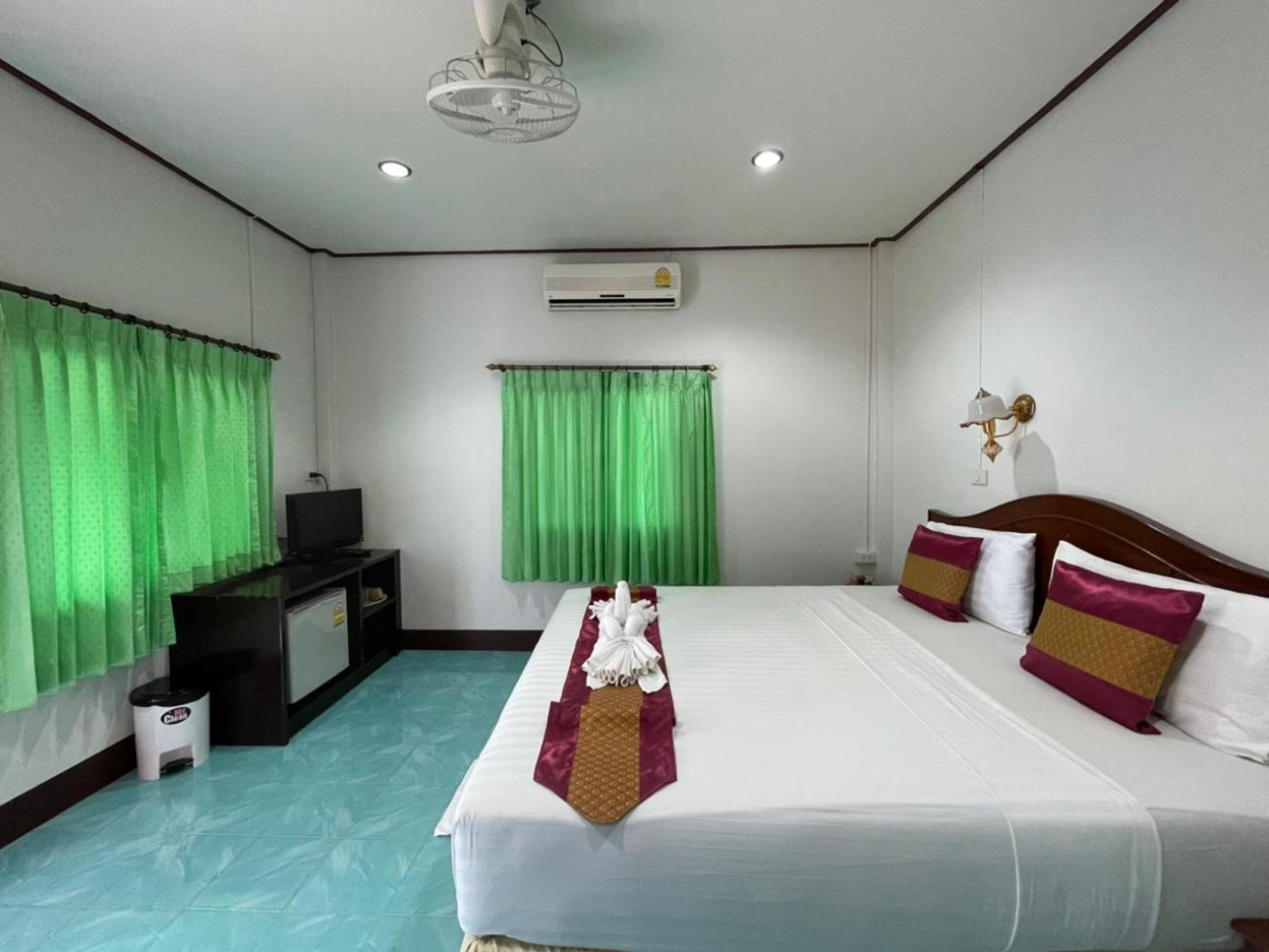 Lanta Arrow House Hotel Koh Lanta Exterior photo
