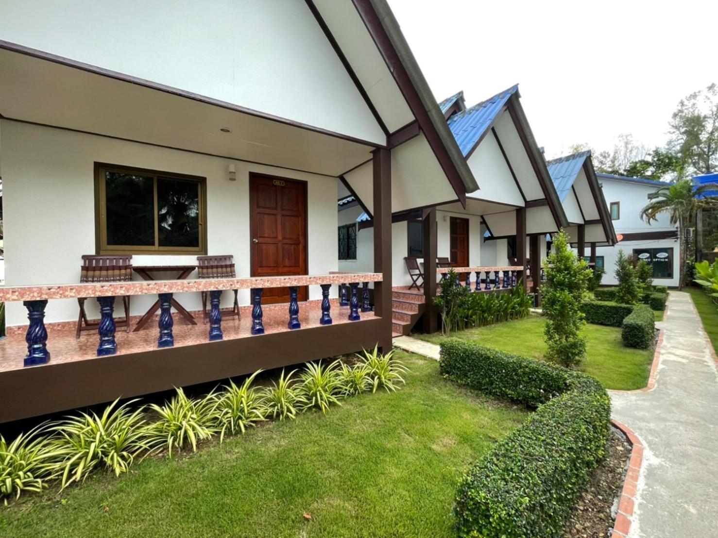 Lanta Arrow House Hotel Koh Lanta Exterior photo